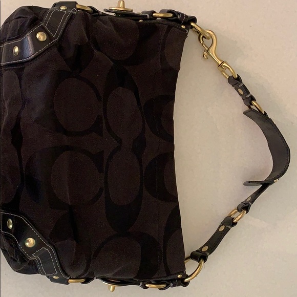 Coach Carly 10619 Signature Canvas Hobo Bag - Picture 2 of 9